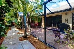 Photo of 6153 Roger Street
