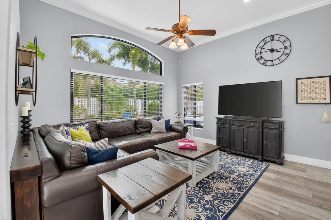 Photo of 6133 Indian Forest Circle