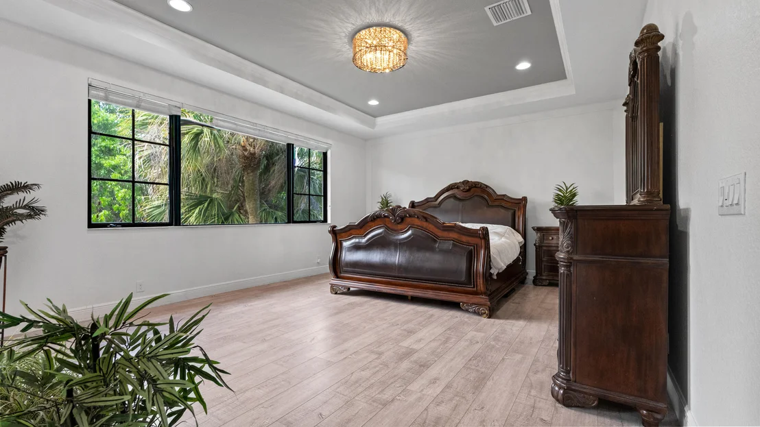 Photo of 9521 Eden Manor