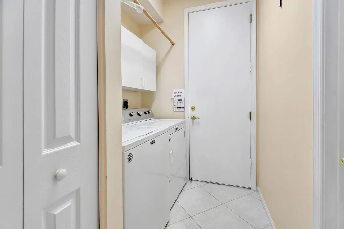 Photo of 5394 Landon Circle
