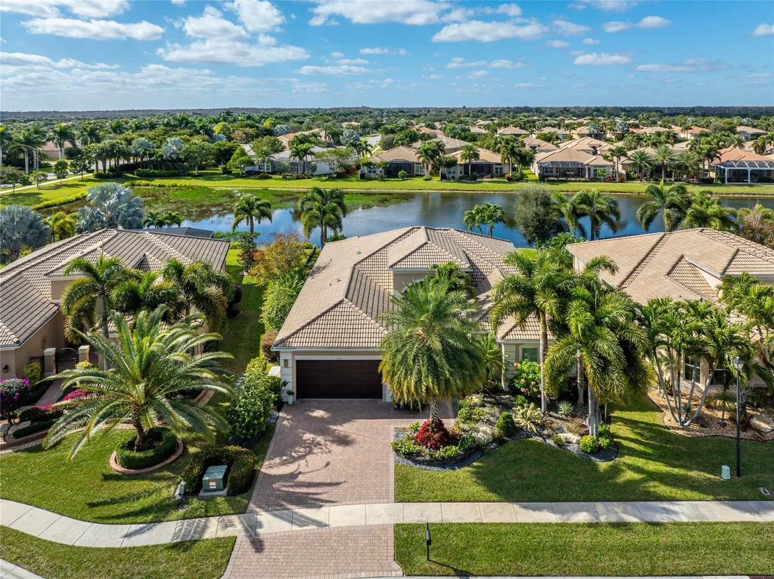 Photo of 10516 Whitewind Circle