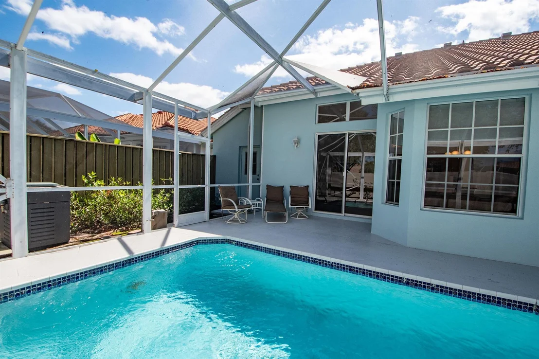 Photo of 262 Eagleton Estate Boulevard