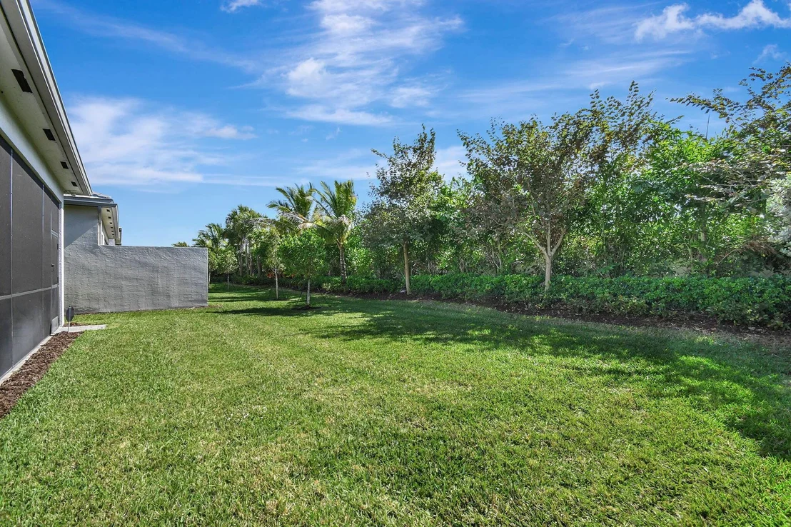 Photo of 9375 Mountain Pine Grove