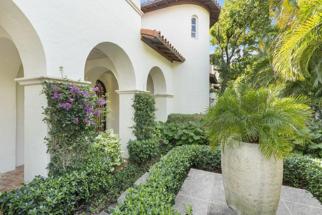 Photo of 224 Barton Avenue