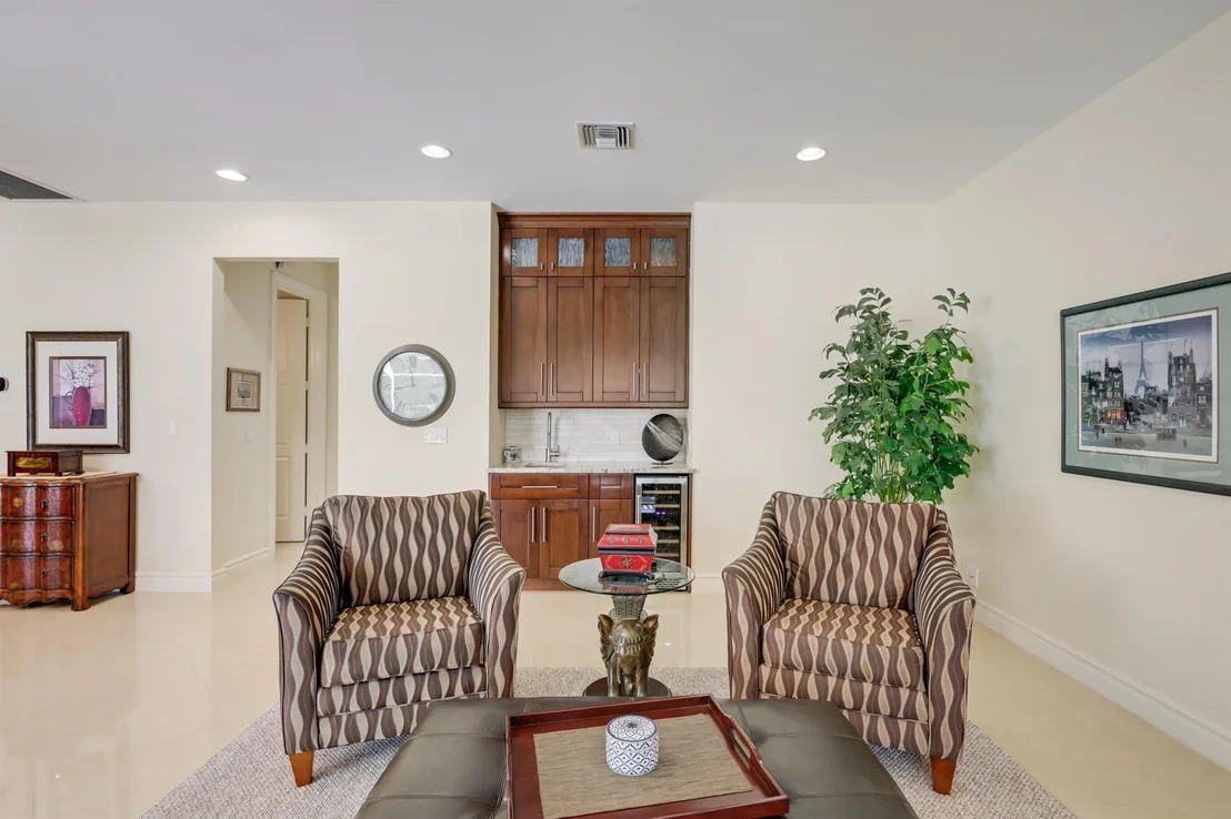 Photo of 391 Glenbrook Drive