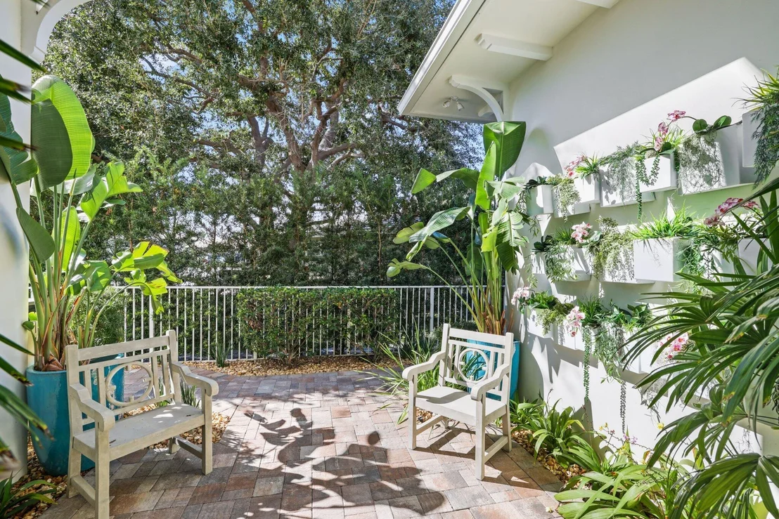 Photo of 3700 NE 24th Avenue