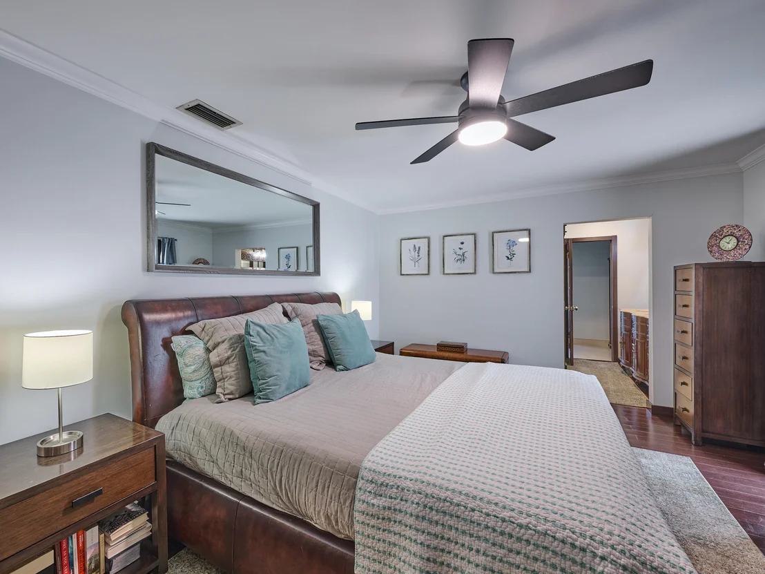 Photo of 2652 NE 3rd Street