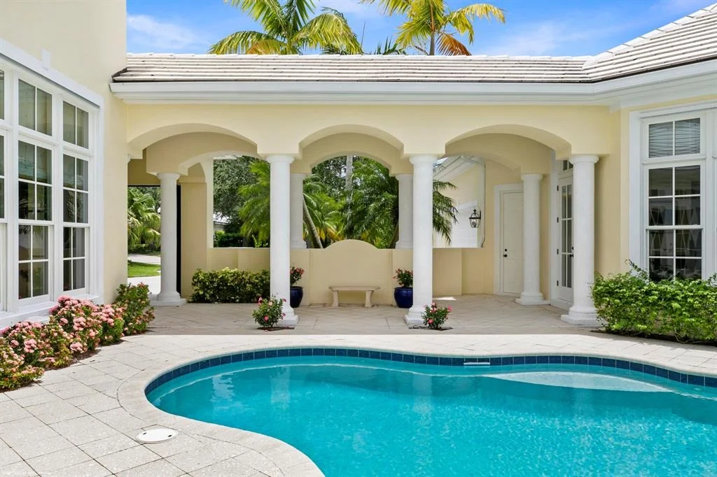 Photo of 385 Indies Drive
