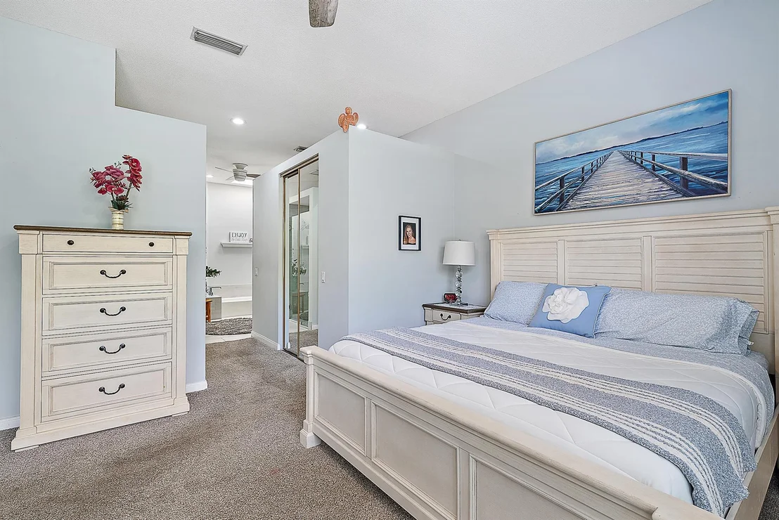 Photo of 156 Hampton Place