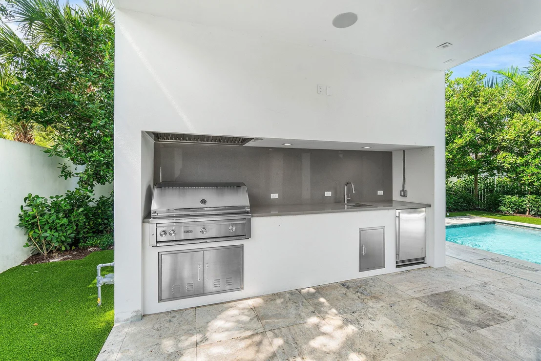 Photo of 810 Palm Trail