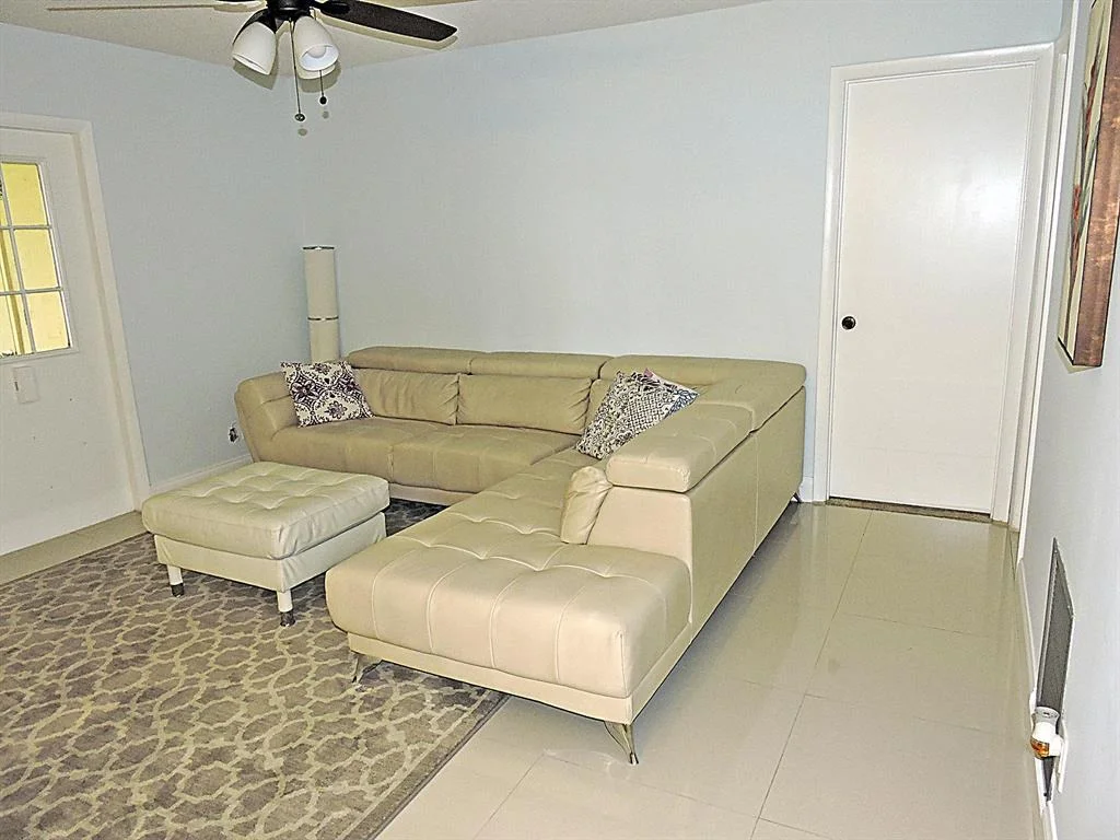 Photo of Unit C2 at 304 Pine Ridge Circle
