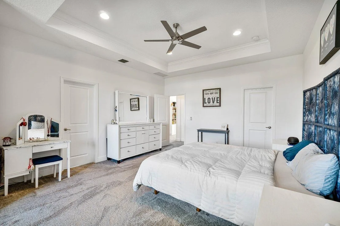 Photo of 868 Honey Oak Court