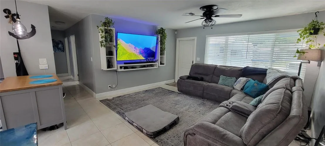 Photo of 1680 NW 1st Way