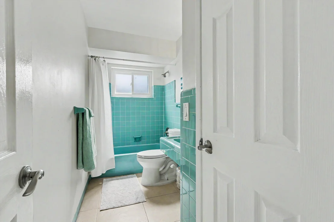 Photo of 2770 NE 53rd Street