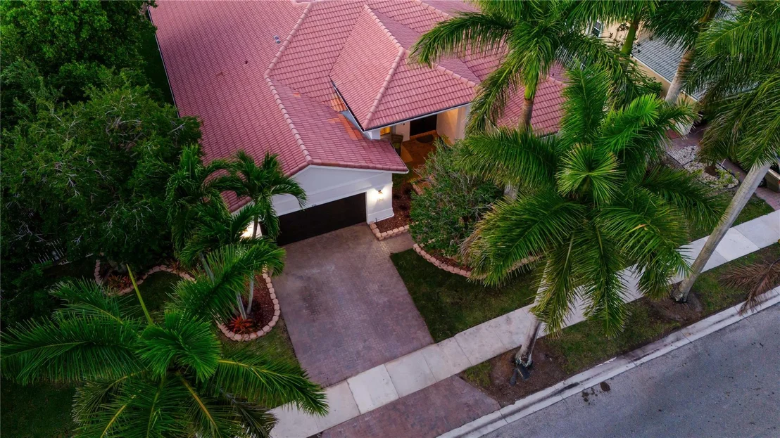 Photo of 950 Marina Drive