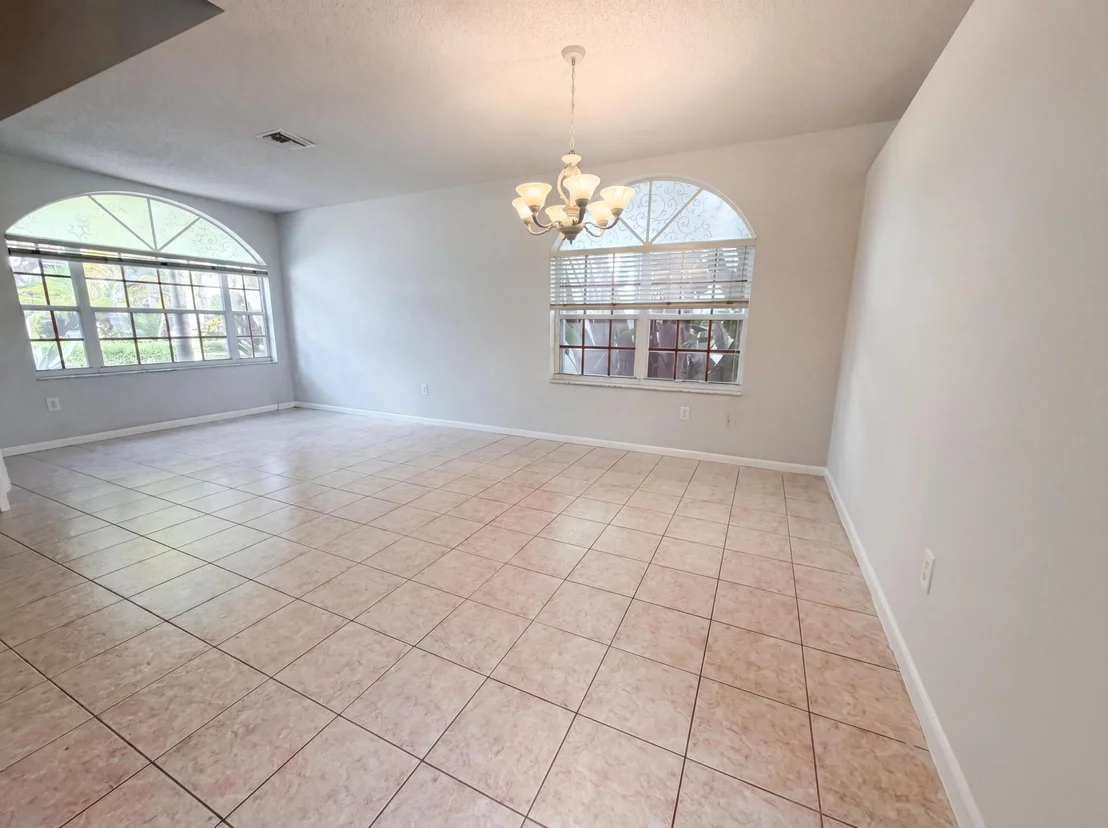 Photo of 7722 Oak Grove