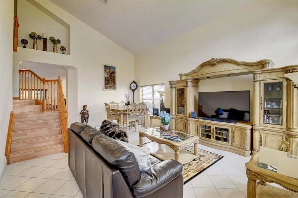 Photo of 10885 La Salinas Circle
