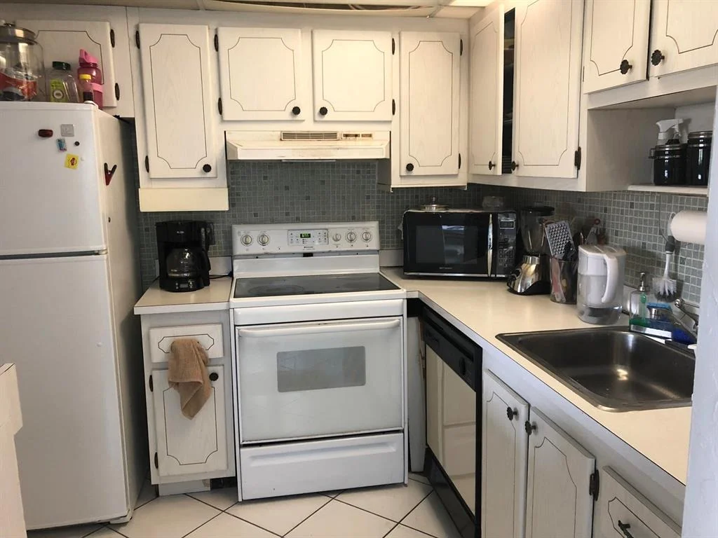 Photo of Unit C at 114 Monaco C