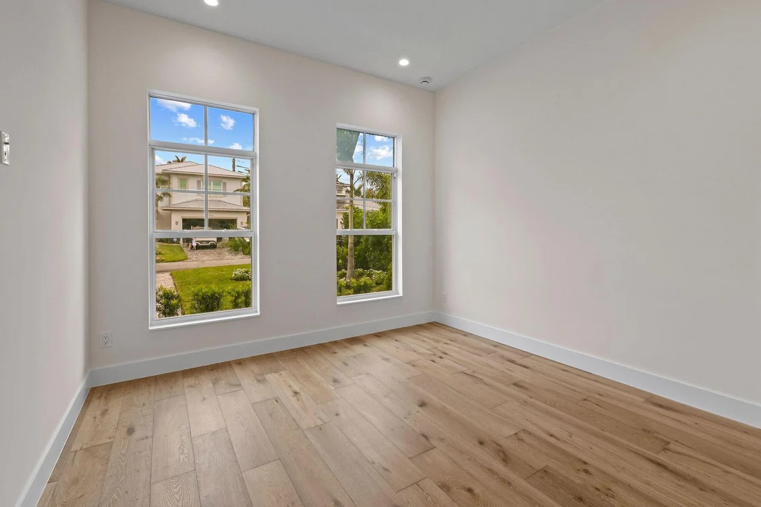 Photo of 3367 Cove Road