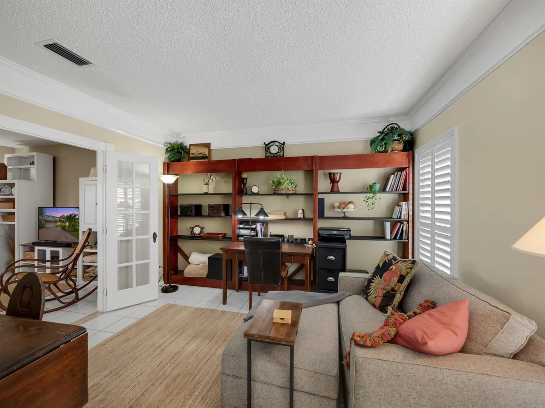 Photo of 1005 Pine Lake Circle