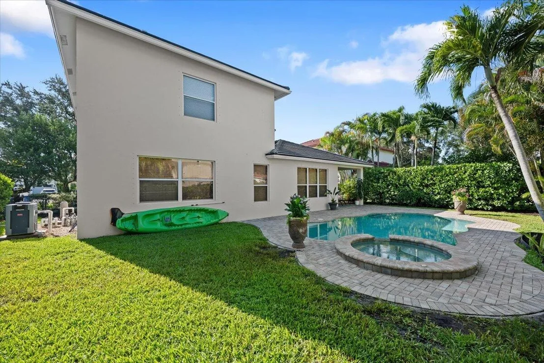 Photo of 464 Oriole Lane