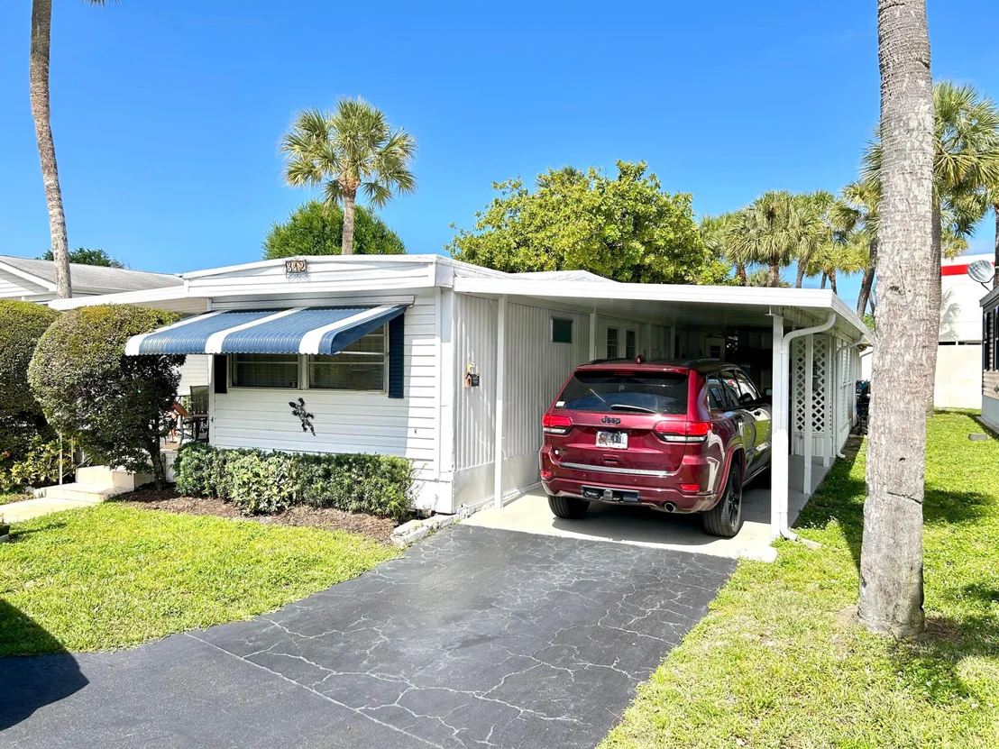 Photo of 312 Hibiscus Drive