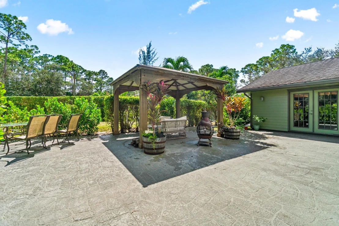 Photo of 4181 Coconut Boulevard