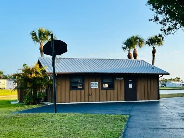 Photo of 6614 SE 53rd Lane