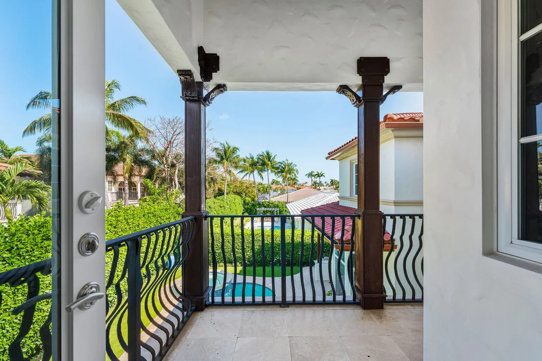 Photo of 2233 Date Palm Road