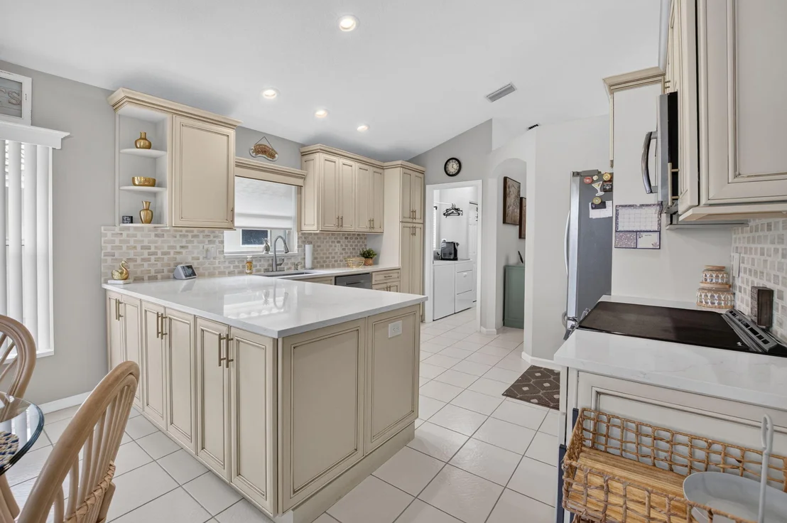 Photo of 6101 Hook Lane
