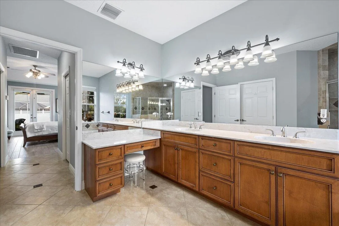 Photo of 1384 Brampton Cove