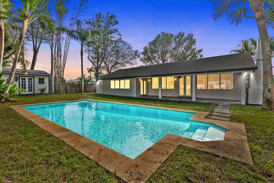 Photo of 4430 SE Bayshore Terrace