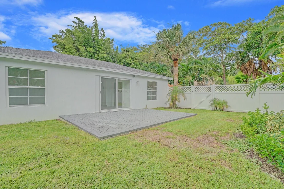 Photo of 826 Sunset Road