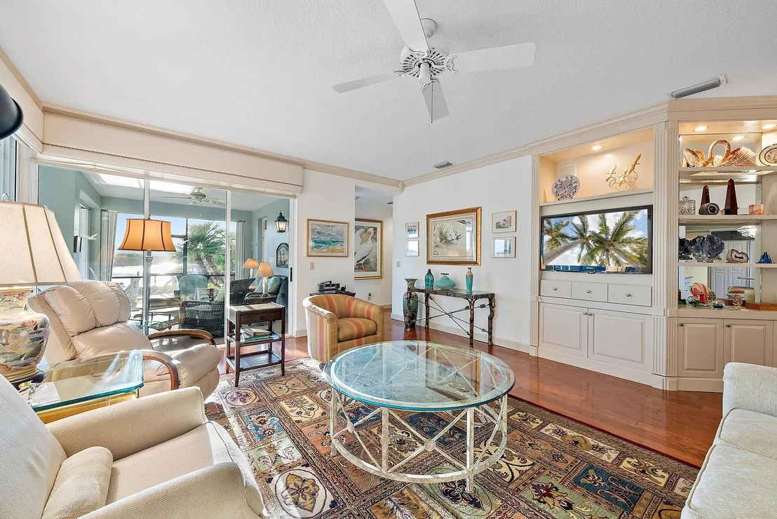 Photo of 3196 S Bay Circle