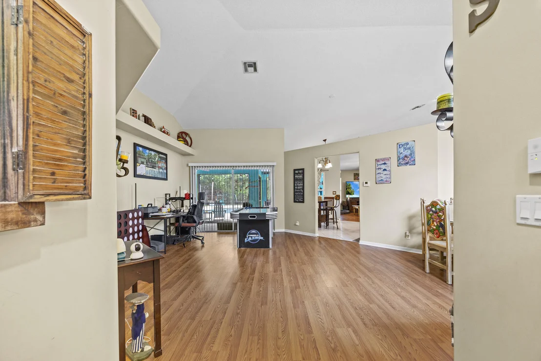 Photo of 6434 Mandarin Boulevard