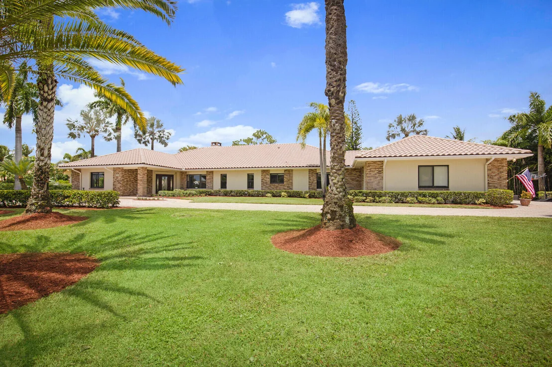 Photo of 9170 Dundee Drive Drive