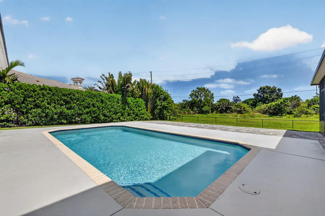 Photo of 7548 Fairway Trail