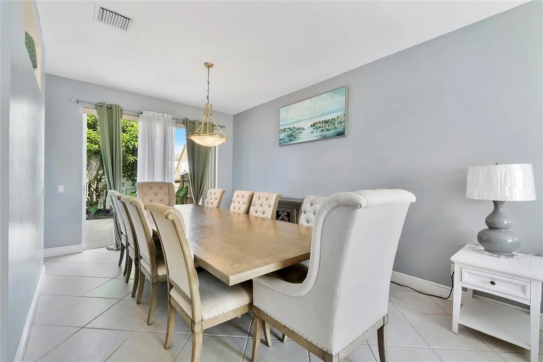 Photo of 3527 Chesapeake Circle