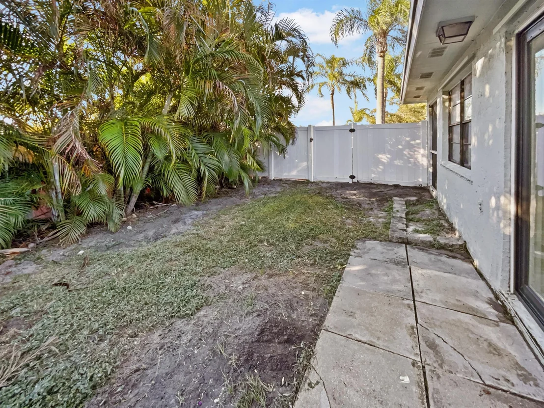 Photo of 4402 Walden Circle
