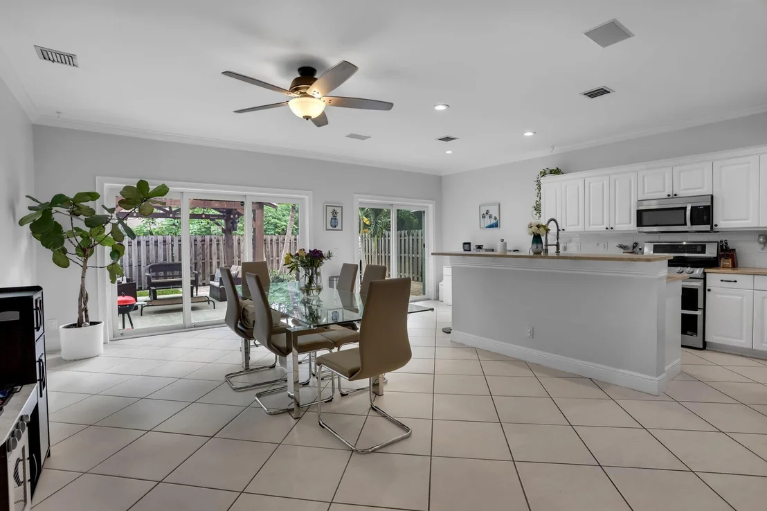 Photo of 7658 Colony Palm Drive