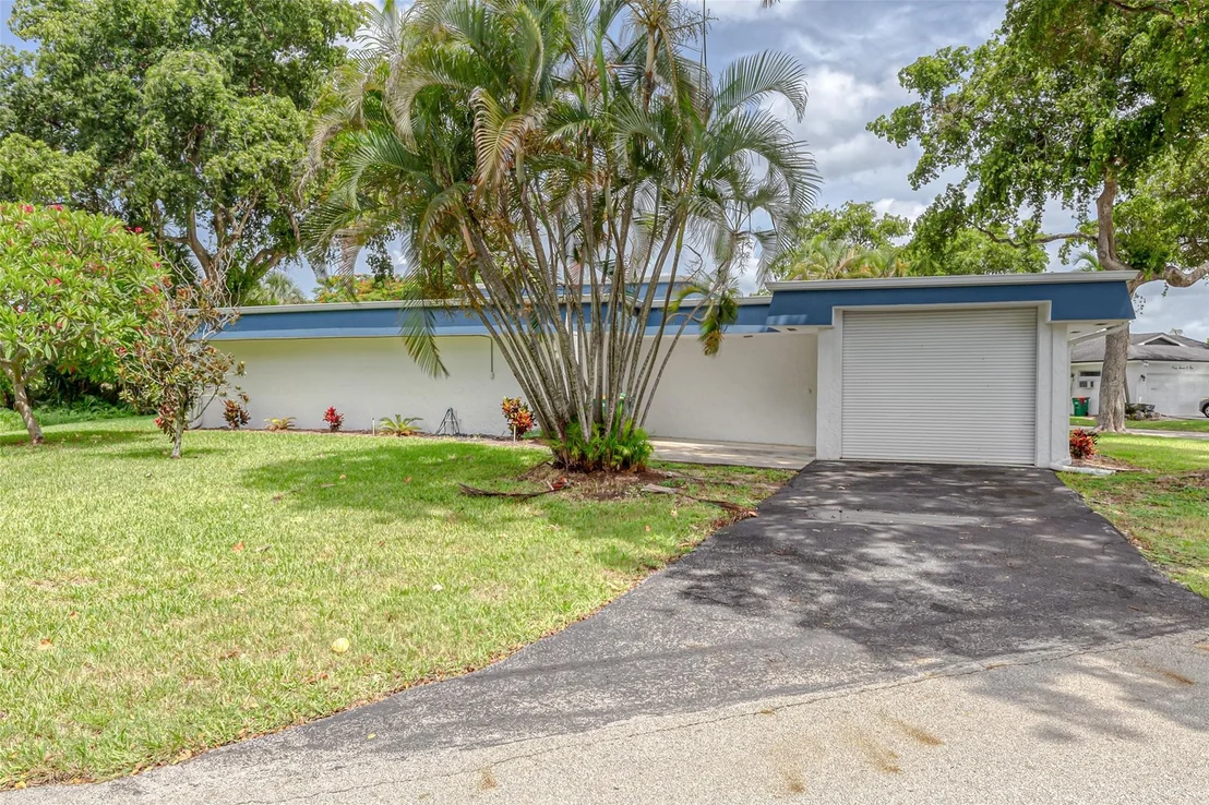 Photo of 4701 Holly Drive