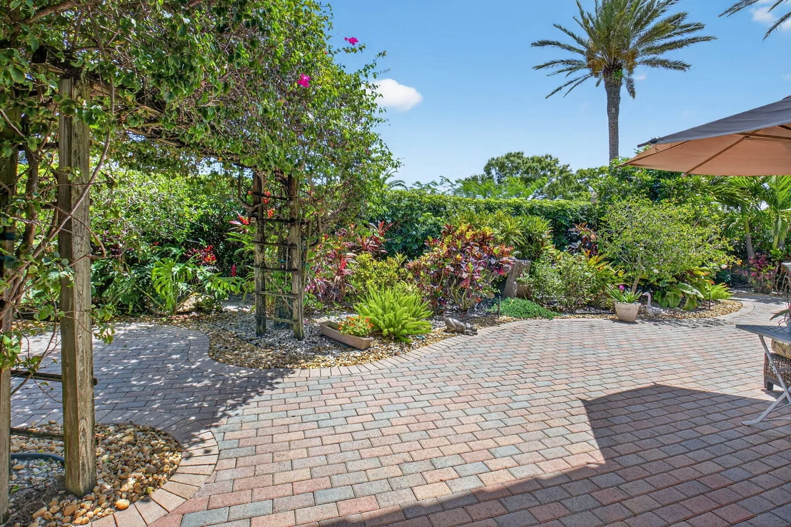 Photo of 2374 NW 23rd Road