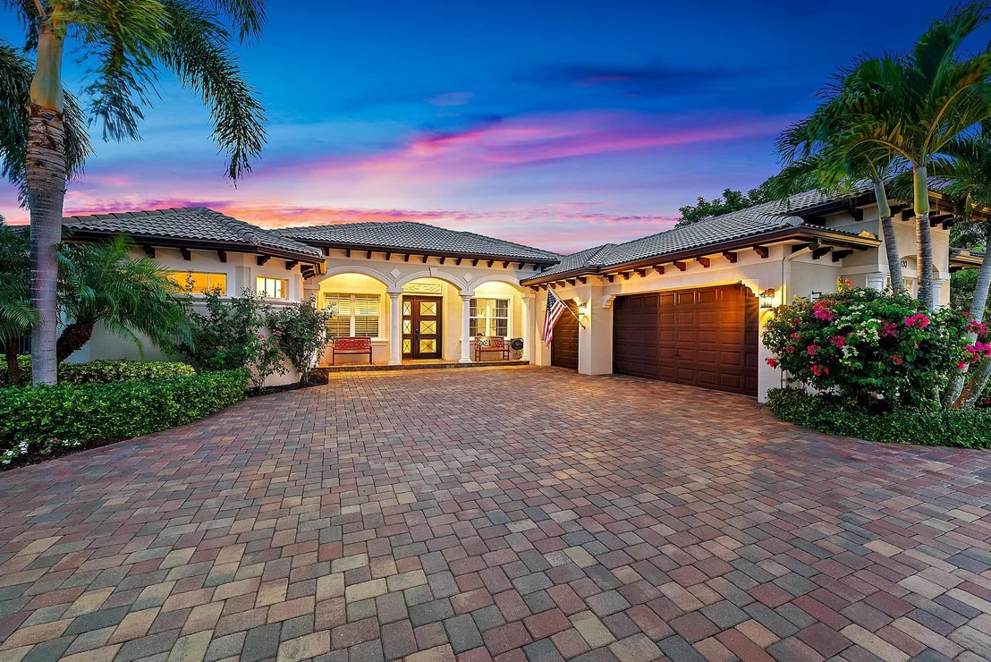 Photo of 120 Casa Circle