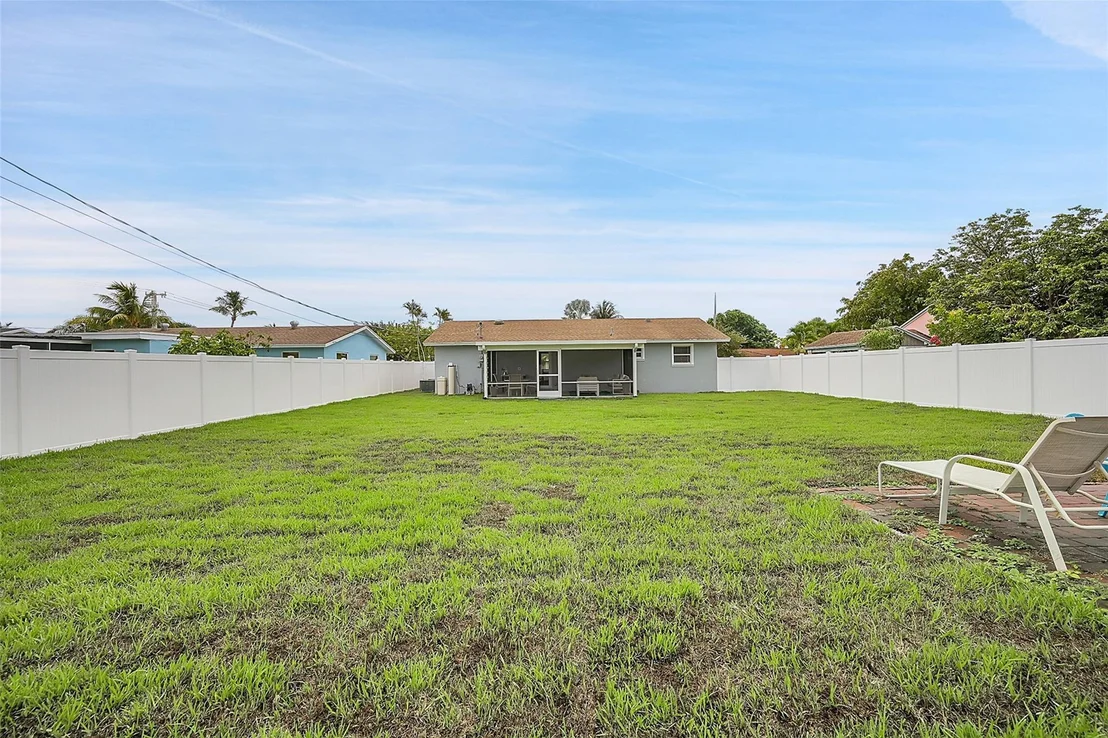 Photo of 710 SE 3rd Avenue