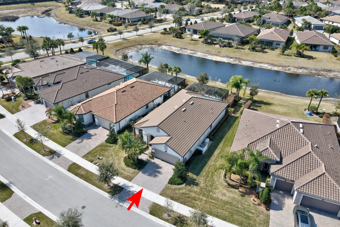 Photo of 5021 Monroe Circle