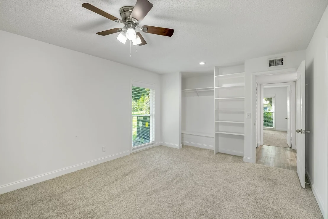 Photo of 4356 9th Lane