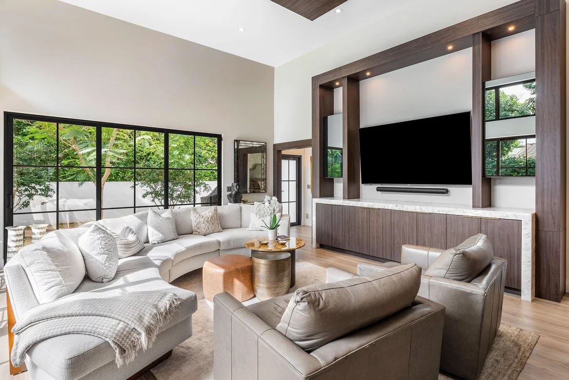 Photo of 2249 W Silver Palm Road