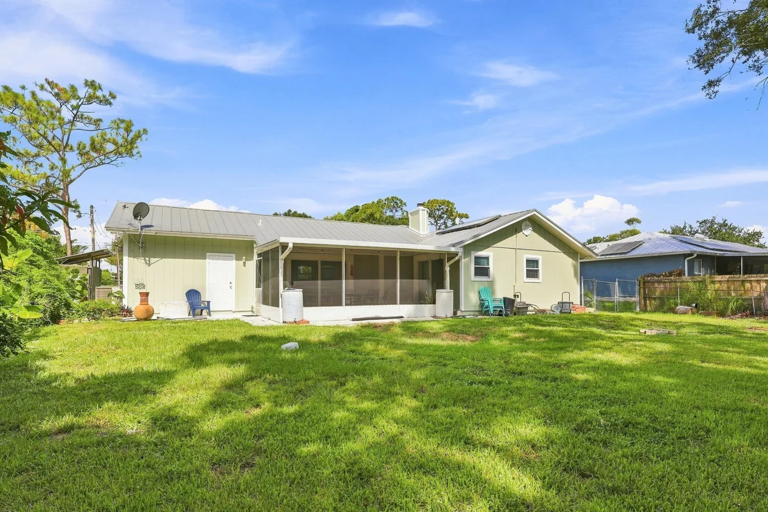 Photo of 5106 Seagrape Drive