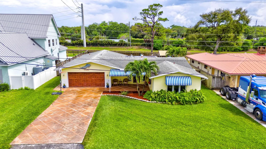 Photo of 7130 Thompson Road