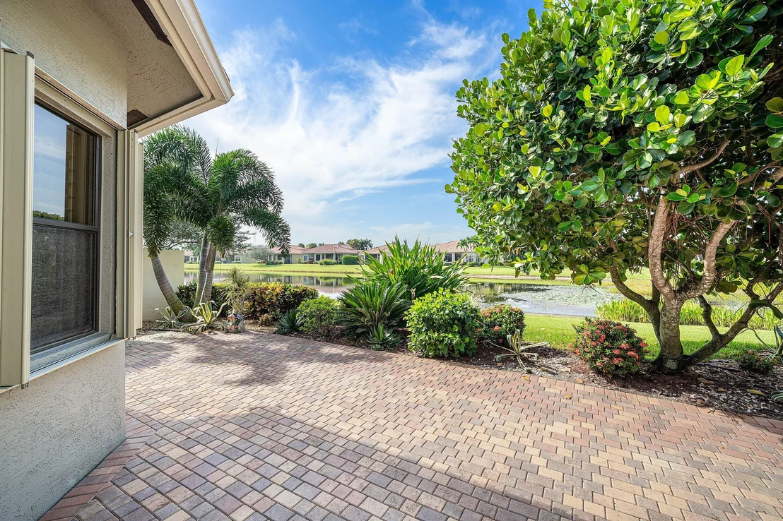 Photo of 7167 Boscanni Drive